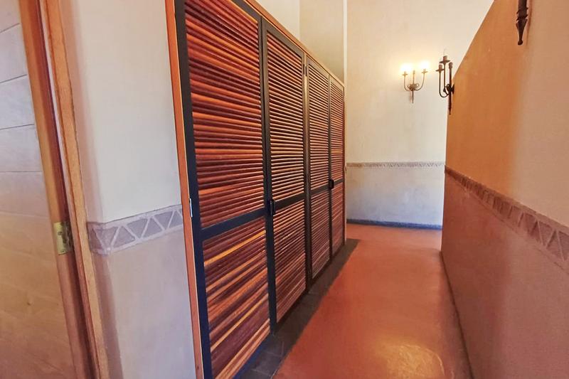 5 Bedroom Property for Sale in Vaalkop Dam North West